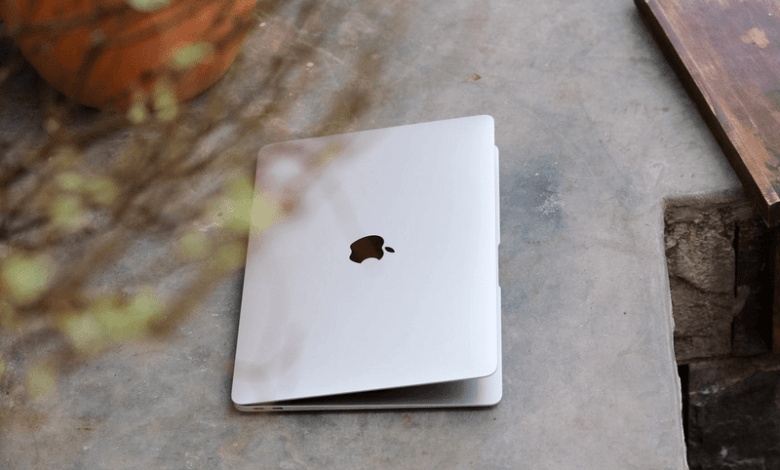 الجاذبية الدائمة لجهاز M1 MacBook Air: مراجعة 2024