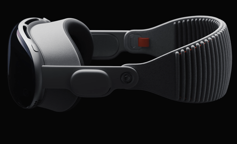 لقد وصلت Vision Pro المرتقبة من Apple إلى الرفوف ، وعشاق التكنولوجيا ينبضون بالإثارة. بسعر 3500 دولار ، تعد سماعة الواقع المعزز بتجربة فريدة وغامرة ، تمزج الواقع مع العناصر الرقمية. في هذه المراجعة الشاملة ، سنتعمق في تجربة فتح العبوة والميزات الرئيسية وساعات 48 الأولى للمستخدم مع Vision Pro.