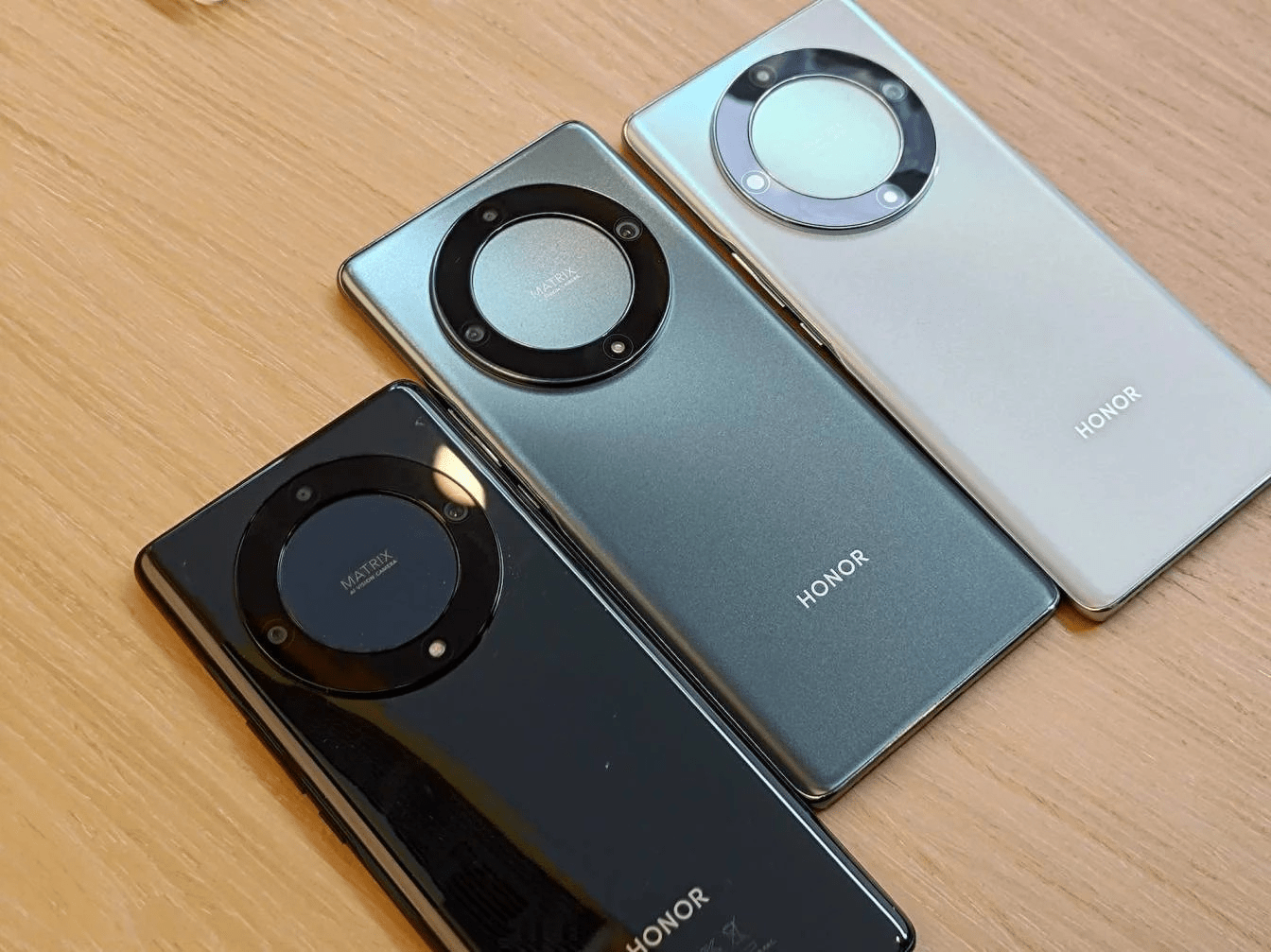 Honor X9a: شاشة مذهلة، بطارية تدوم طويلاً، سعر مناسب