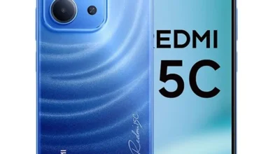 الصورة الرئيسية: تصميم هاتف شاومي ريدمي 15C باللون الأزرق - Xiaomi Redmi 15C Design