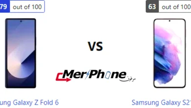 مقارنة انعكاس الضوء على ظهر Samsung Galaxy Z Fold 6 و Samsung Galaxy S21 Plus