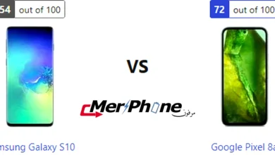 صورة توضح مدخل الشاحن والسماعات في Samsung Galaxy S10 و Google Pixel 8a