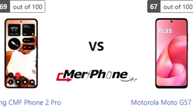 صورة توضح الفرق في الإضاءة الخلفية لـ Nothing CMF Phone 2 Pro و Motorola Moto G57 Power