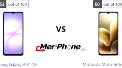صورة توضح الكتيبات المرفقة مع Samsung Galaxy A07 4G و Motorola Moto G06 Power