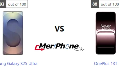 عرض جانبي يوضح انحناء الشاشة في Samsung Galaxy S25 Ultra و OnePlus 13T