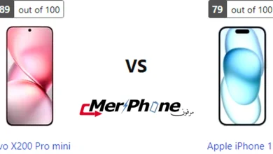 لقطة جانبية توضح سمك Vivo X200 Pro mini مقارنة بـ Apple iPhone 15